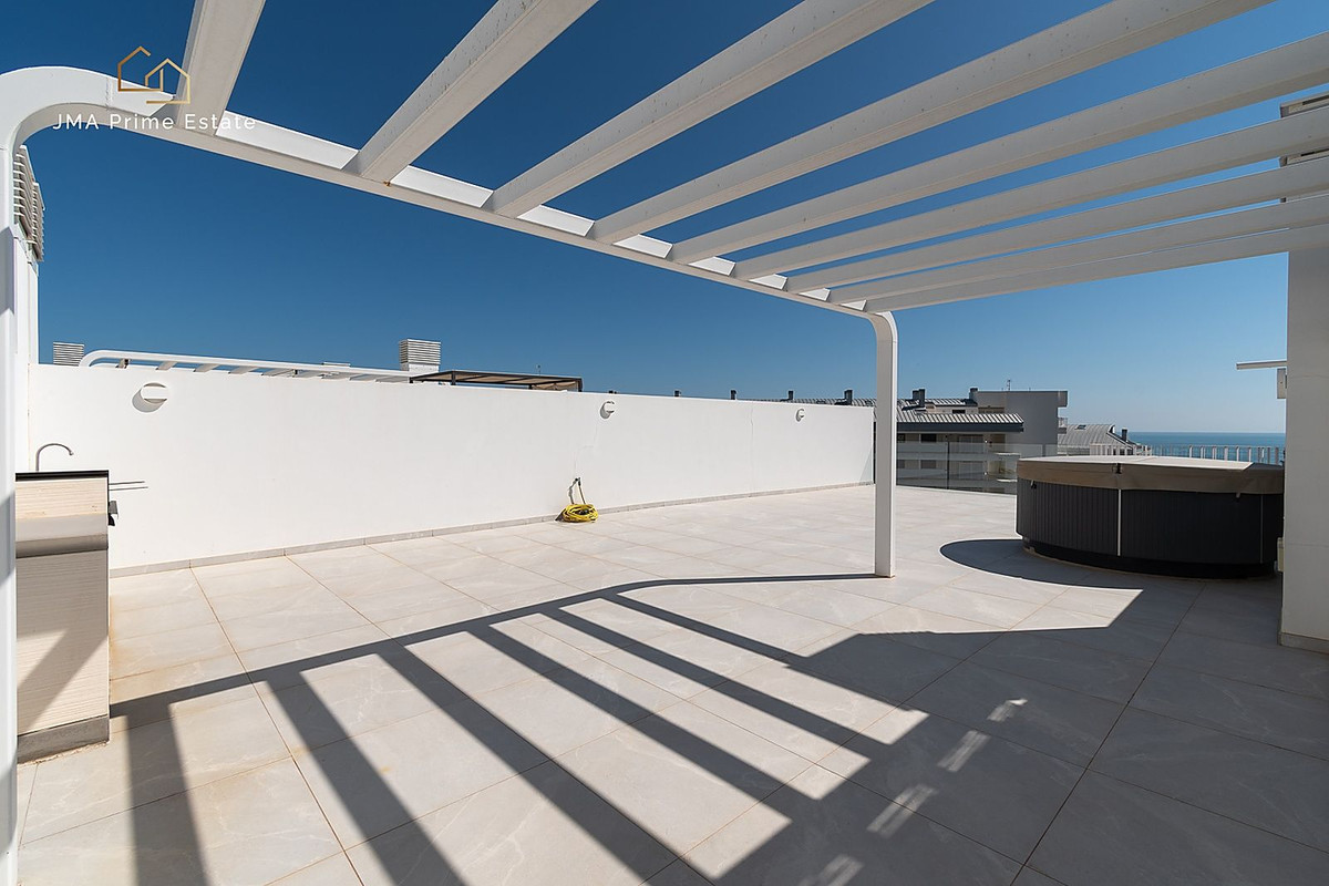 2 Bed Apartment for sale in Fuengirola Costa Del Sol, Málaga, Spain