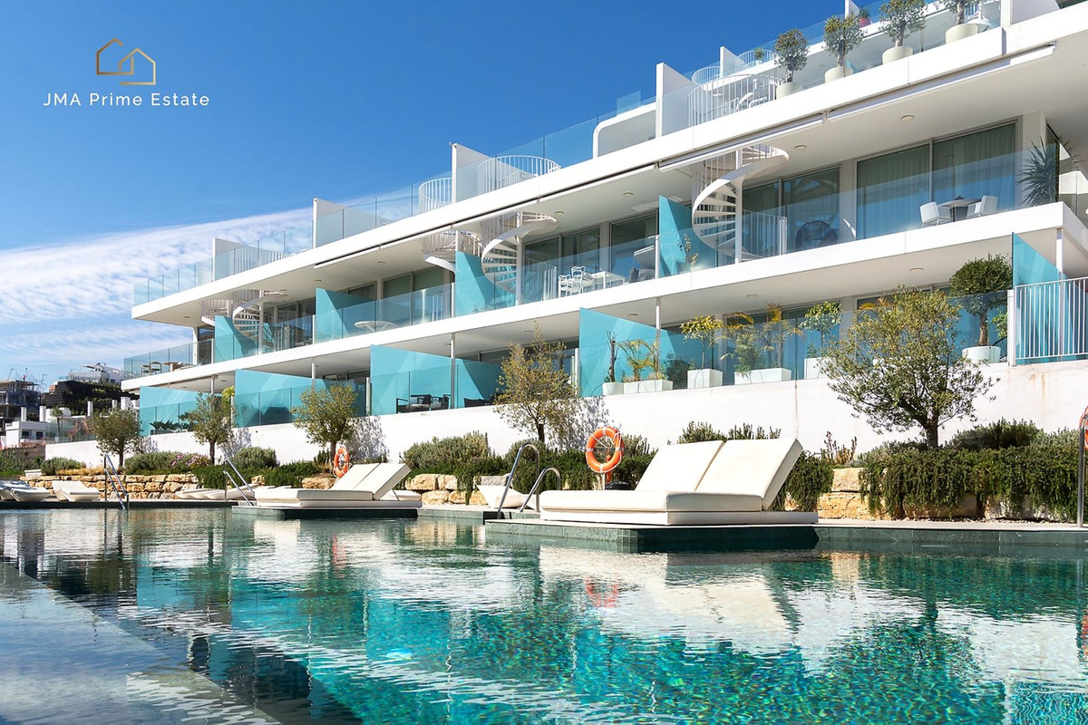 2 Bed Apartment for sale in Fuengirola Costa Del Sol, Málaga, Spain