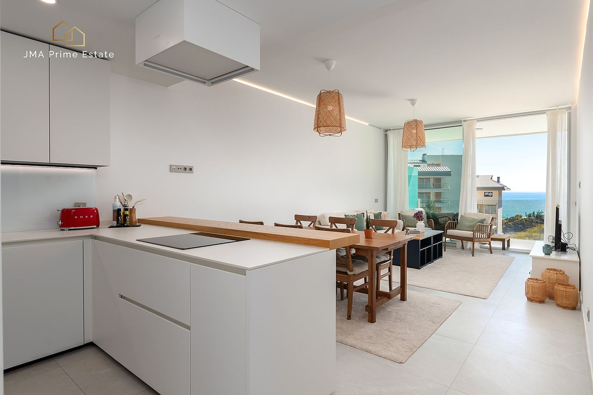 2 Bed Apartment for sale in Fuengirola Costa Del Sol, Málaga, Spain