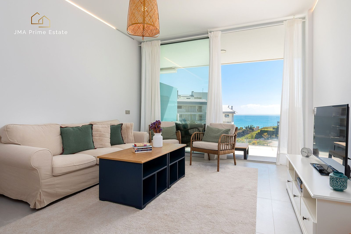 2 Bed Apartment for sale in Fuengirola Costa Del Sol, Málaga, Spain