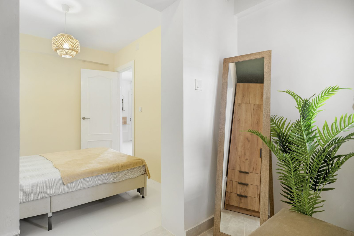 3 Bed Apartment for sale in Los Boliches Costa Del Sol, Málaga, Spain