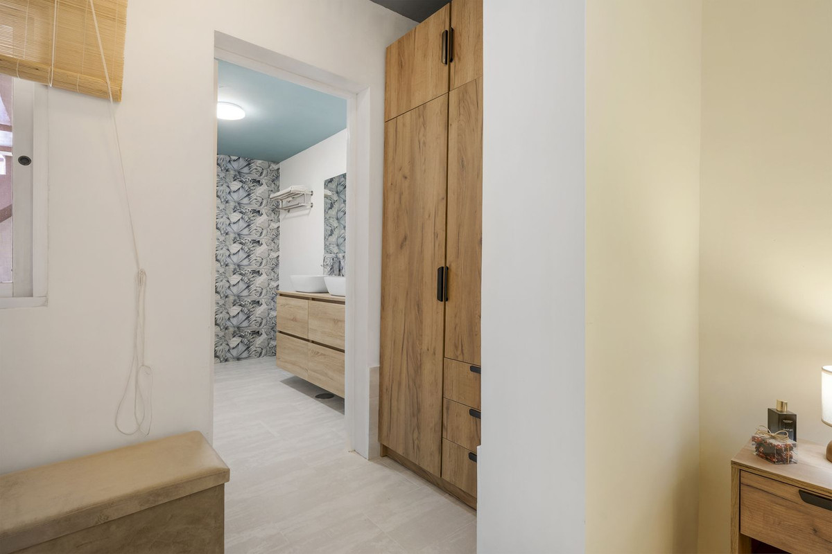 3 Bed Apartment for sale in Los Boliches Costa Del Sol, Málaga, Spain
