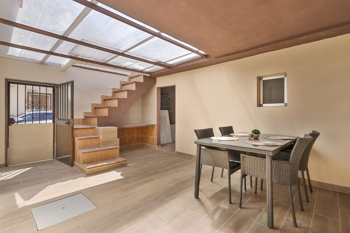 3 Bed Apartment for sale in Los Boliches Costa Del Sol, Málaga, Spain