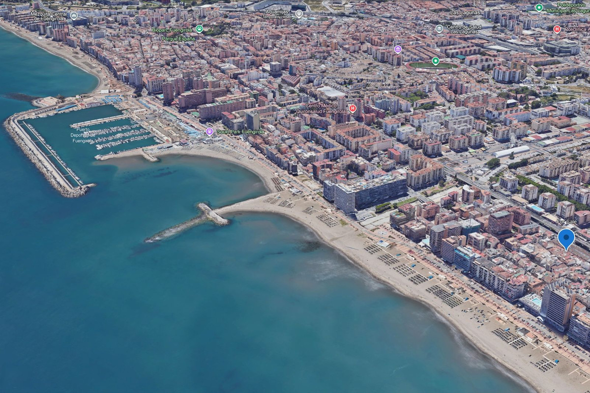 3 Bed Apartment for sale in Los Boliches Costa Del Sol, Málaga, Spain