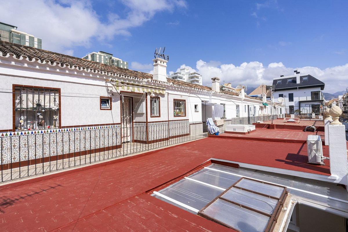 3 Bed Apartment for sale in Los Boliches Costa Del Sol, Málaga, Spain