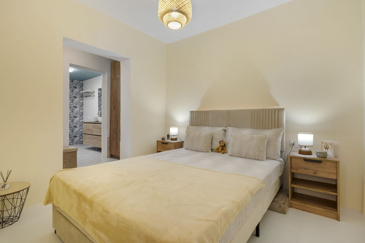 3 Bed Apartment for sale in Los Boliches Costa Del Sol, Málaga, Spain