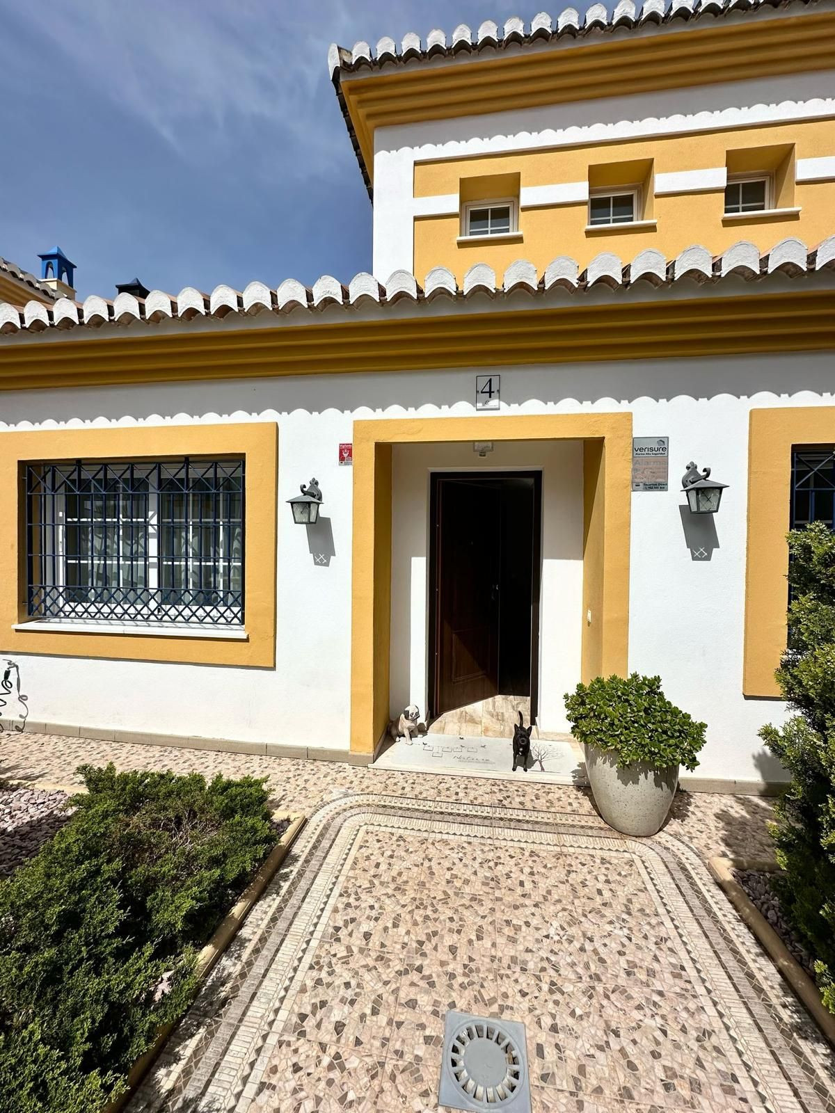 4 Bed Townhouse for sale in Calahonda Costa Del Sol, Málaga, Spain