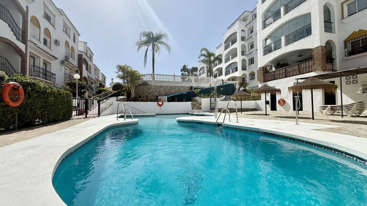 3 Bed Apartment for sale in Calahonda Costa Del Sol, Málaga, Spain