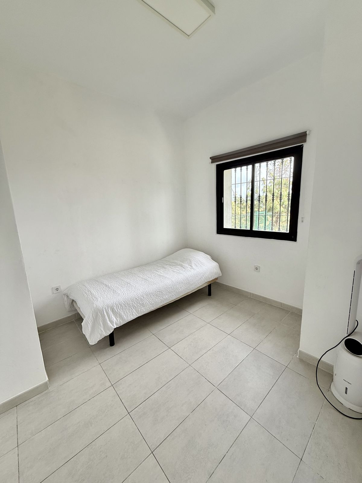 3 Bed Apartment for sale in Calahonda Costa Del Sol, Málaga, Spain
