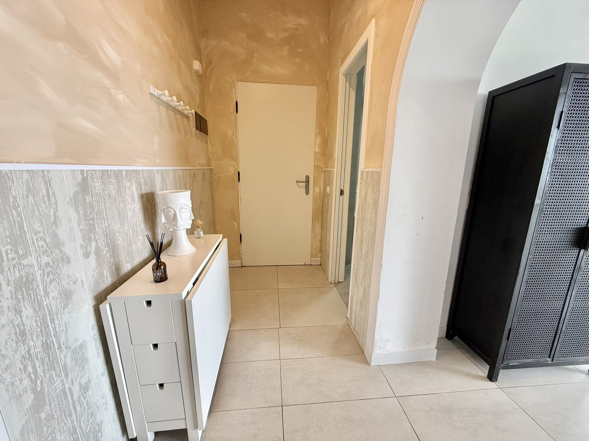 3 Bed Apartment for sale in Calahonda Costa Del Sol, Málaga, Spain