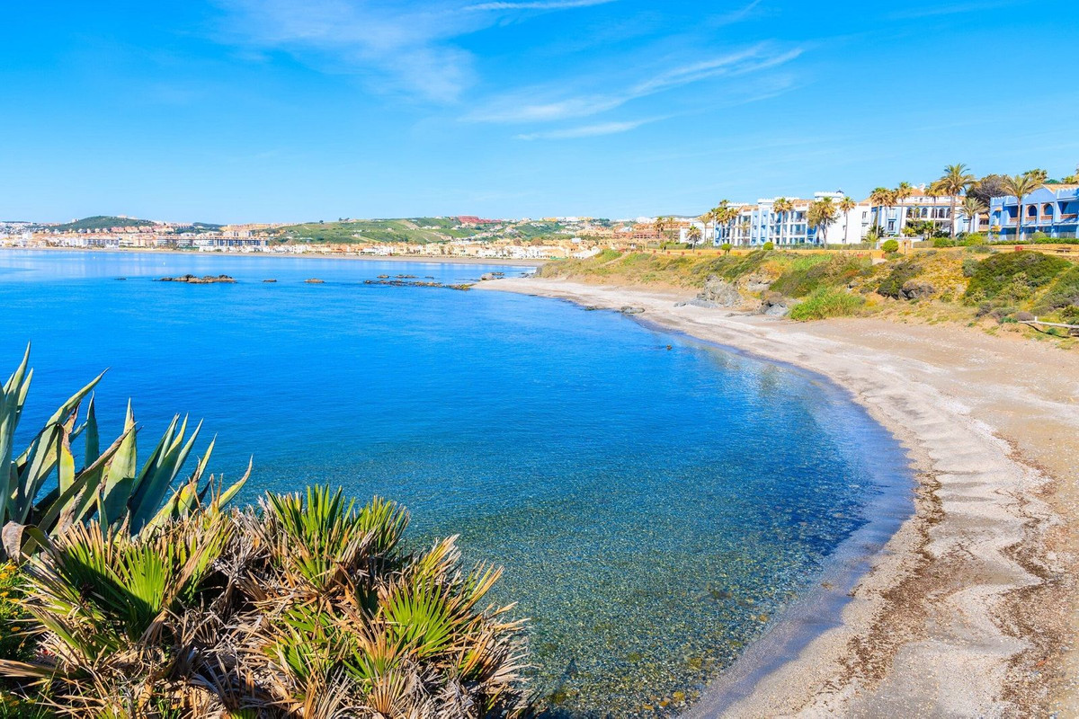2 Bed Apartment for sale in Los Flamingos Costa Del Sol, Málaga, Spain