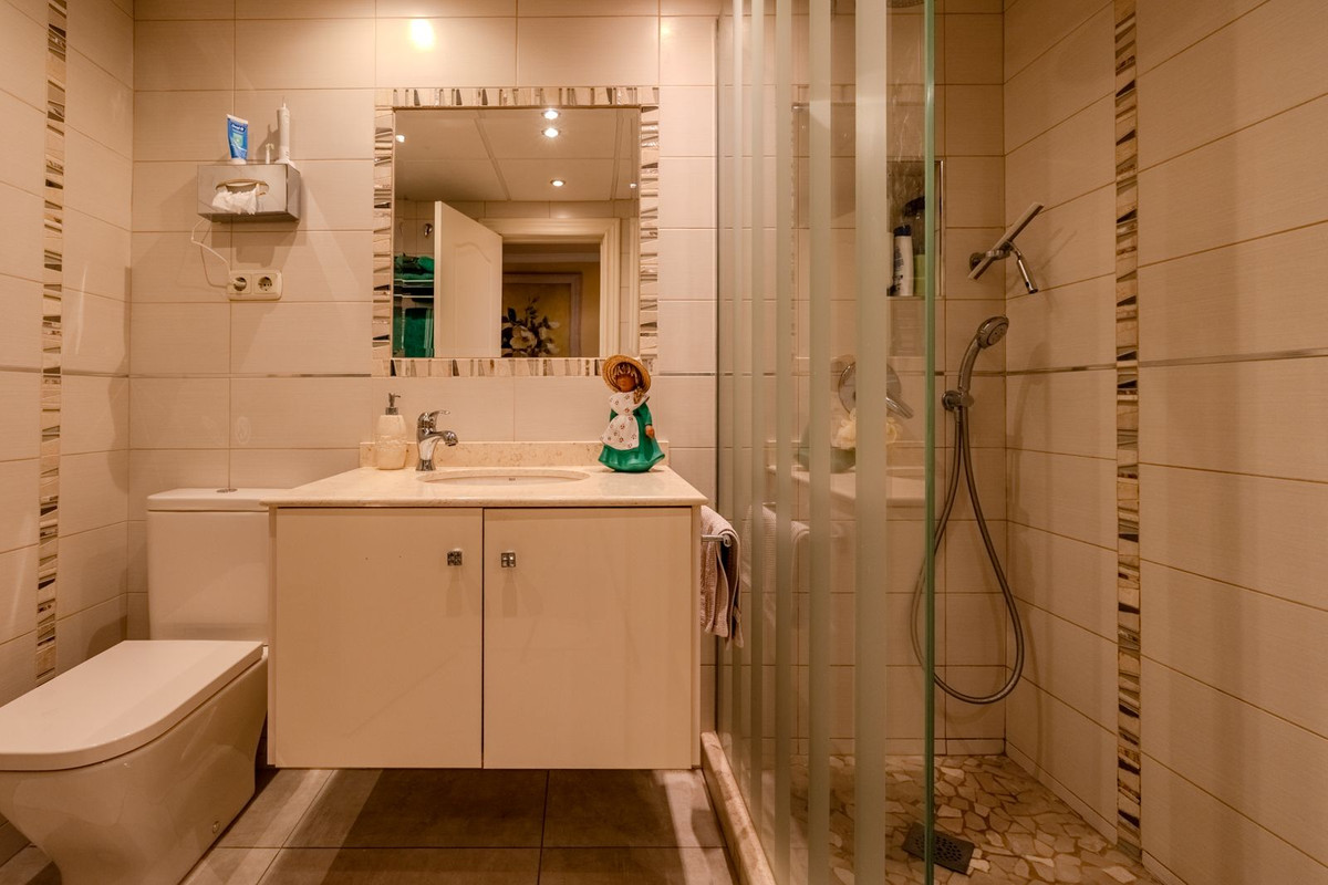 2 Bed Apartment for sale in Puerto Banús Costa Del Sol, Málaga, Spain