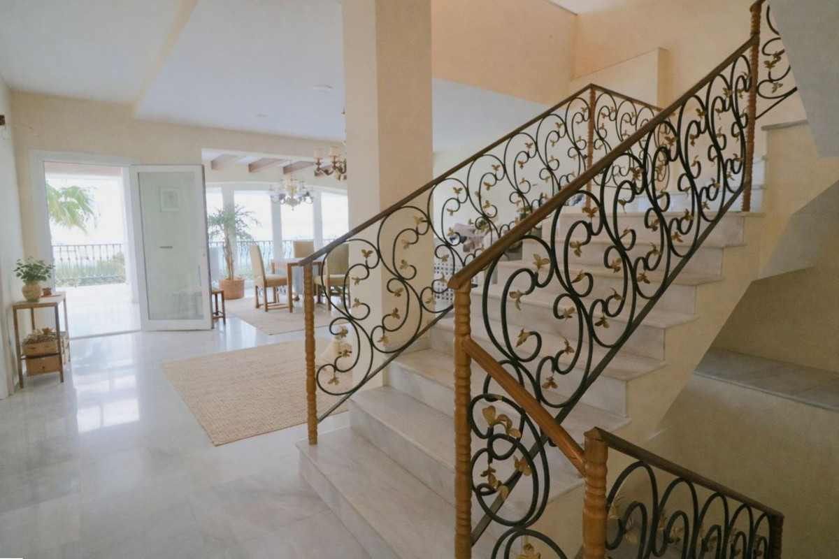 4 Bed Townhouse for sale in Mijas Costa Del Sol, Málaga, Spain