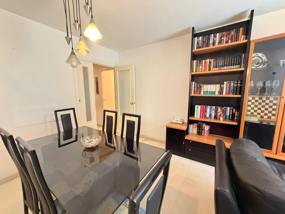 3 Bed Apartment for sale in Fuengirola Costa Del Sol, Málaga, Spain