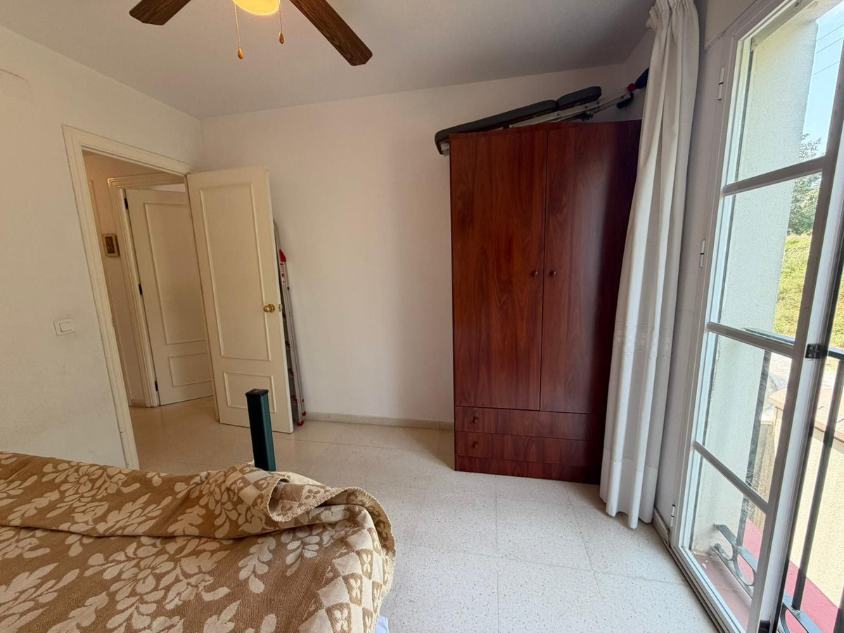 3 Bed Apartment for sale in Fuengirola Costa Del Sol, Málaga, Spain
