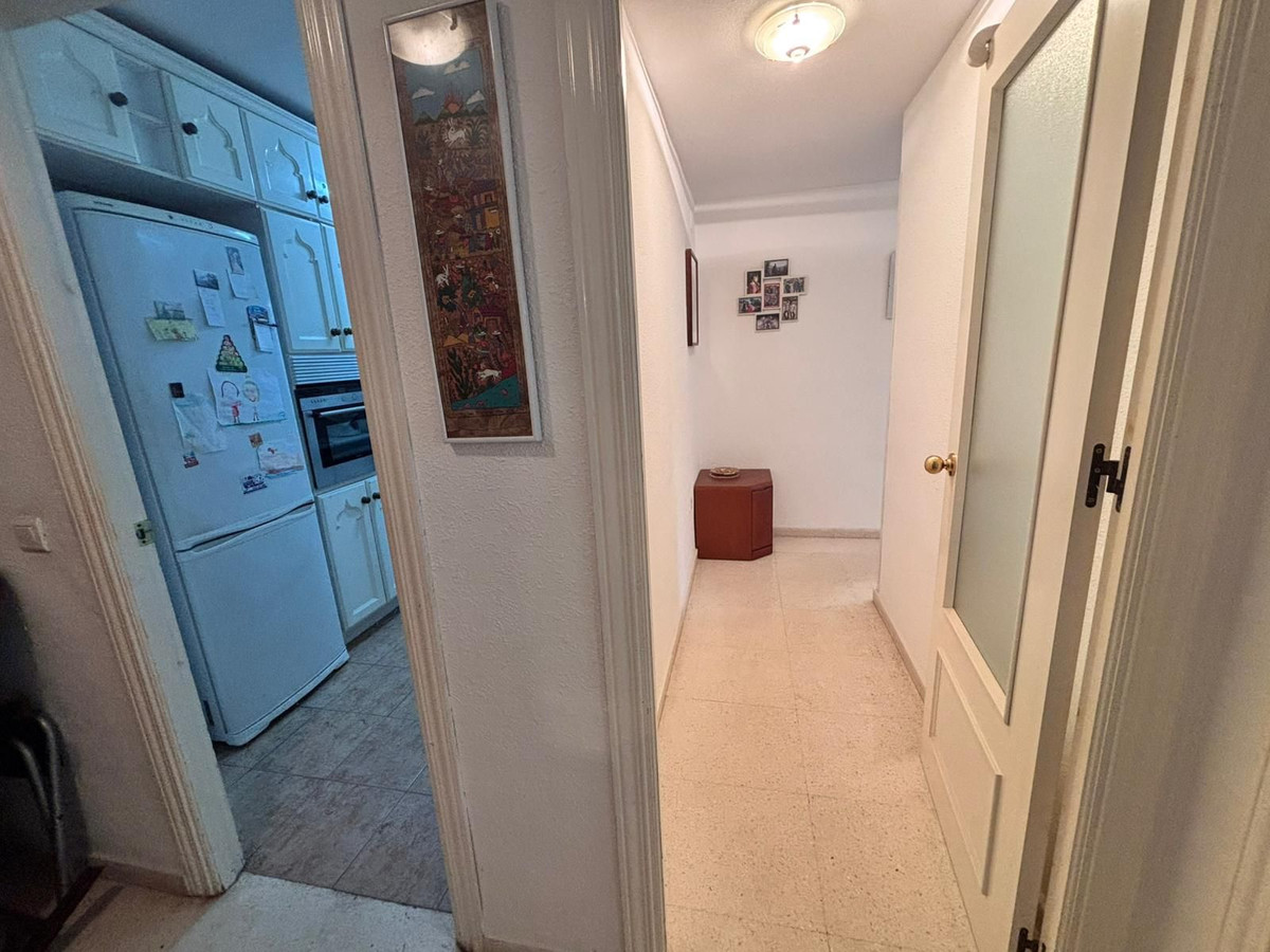 3 Bed Apartment for sale in Fuengirola Costa Del Sol, Málaga, Spain