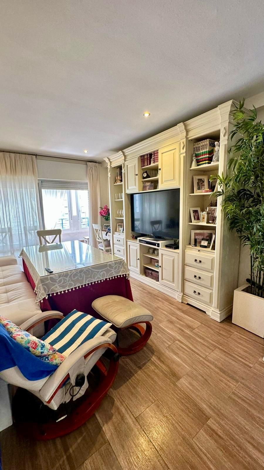 3 Bed Apartment for sale in Fuengirola Costa Del Sol, Málaga, Spain
