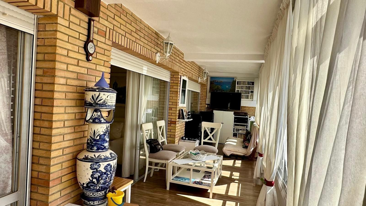 3 Bed Apartment for sale in Fuengirola Costa Del Sol, Málaga, Spain