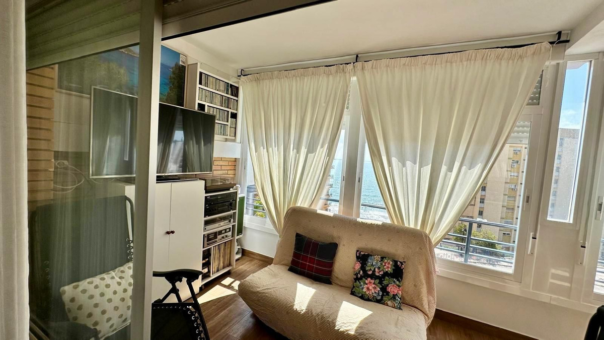3 Bed Apartment for sale in Fuengirola Costa Del Sol, Málaga, Spain