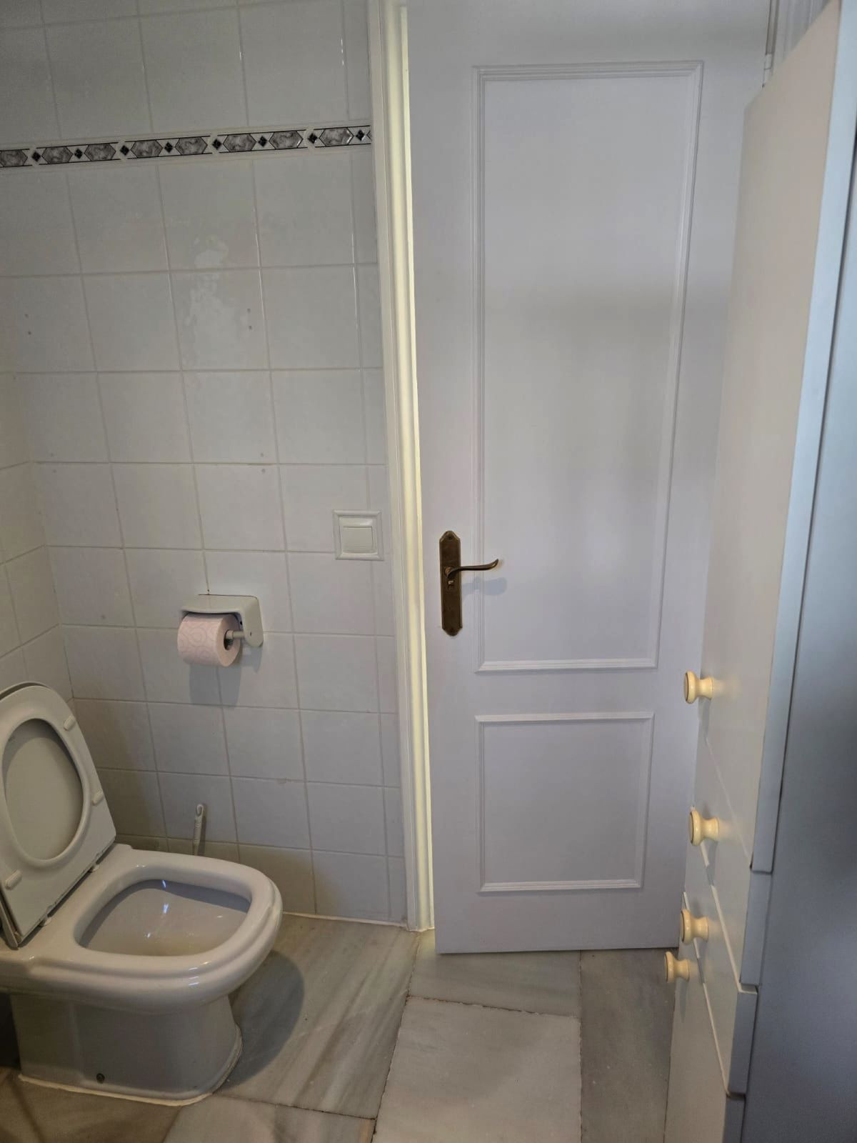 1 Bed Apartment for sale in El Paraiso Costa Del Sol, Málaga, Spain