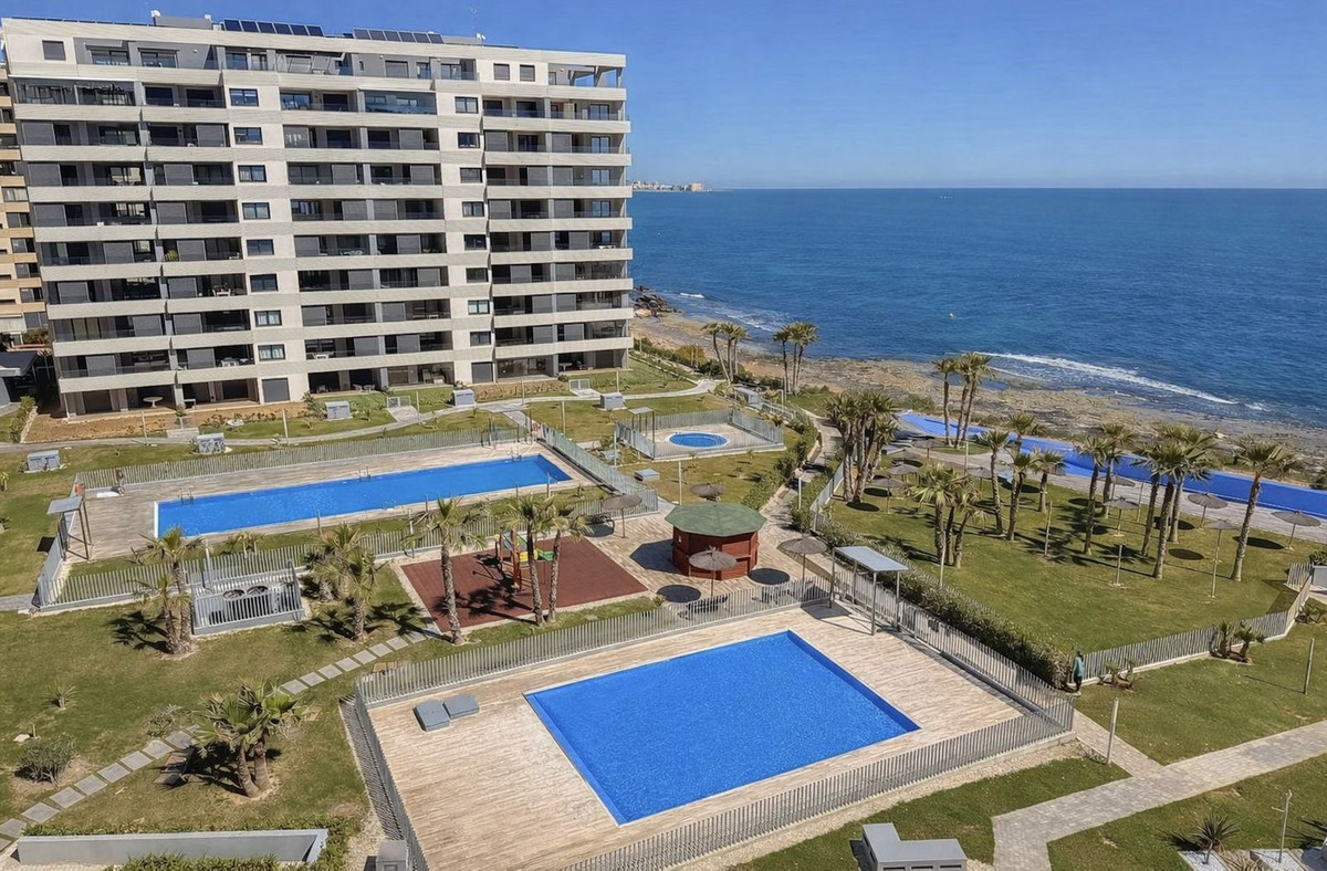 2 Bed Apartment for sale in Punta Prima Costa Blanca, Alicante, Spain