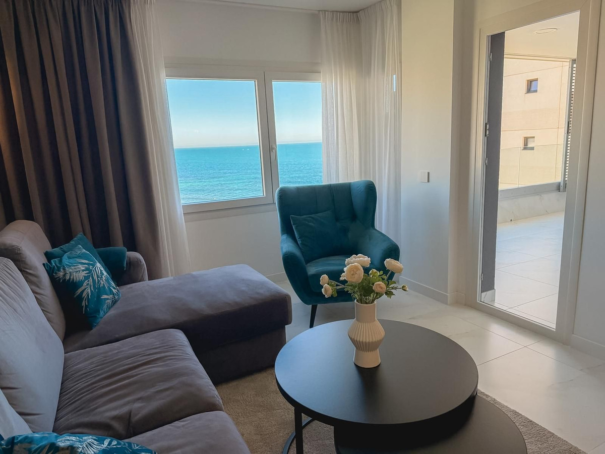 Se vende Apartamento Planta Media de 2 dormitorios en Costa Blanca, Alicante, España
