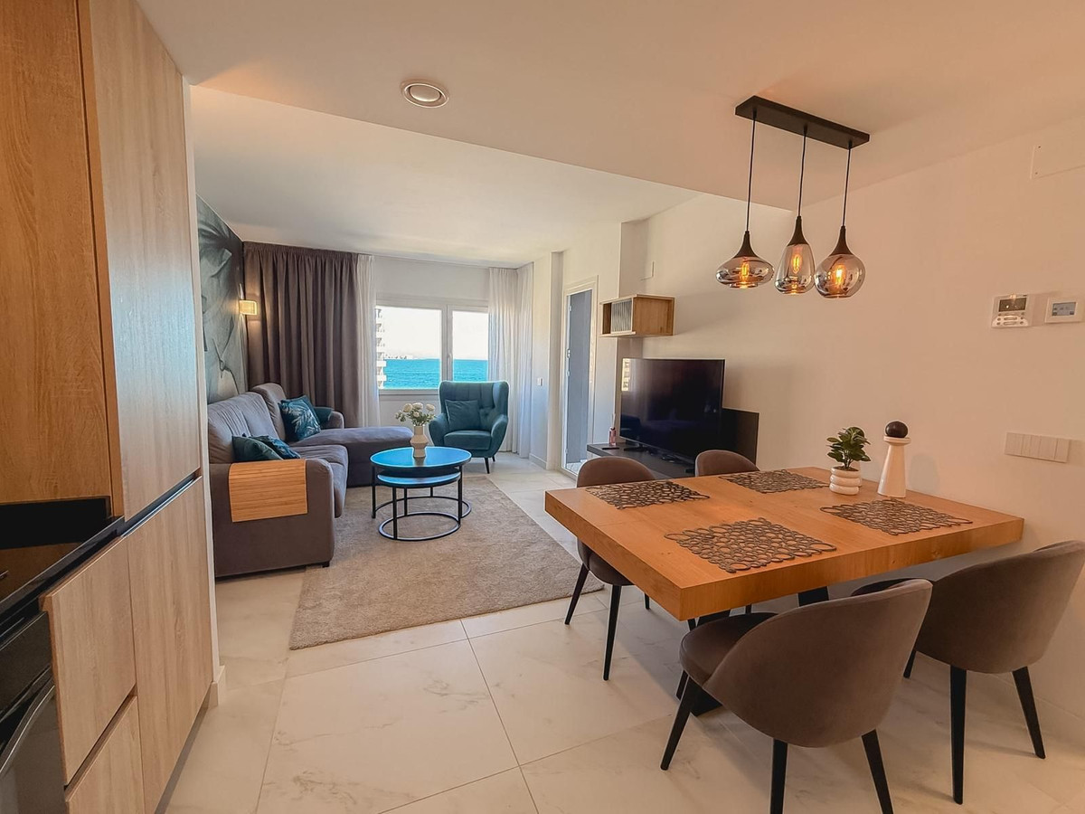 Se vende Apartamento Planta Media de 2 dormitorios en Costa Blanca, Alicante, España