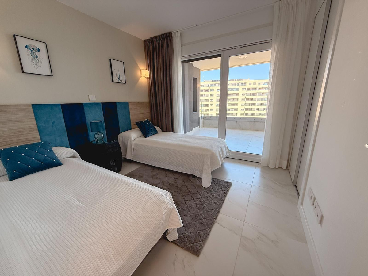 Se vende Apartamento Planta Media de 2 dormitorios en Costa Blanca, Alicante, España