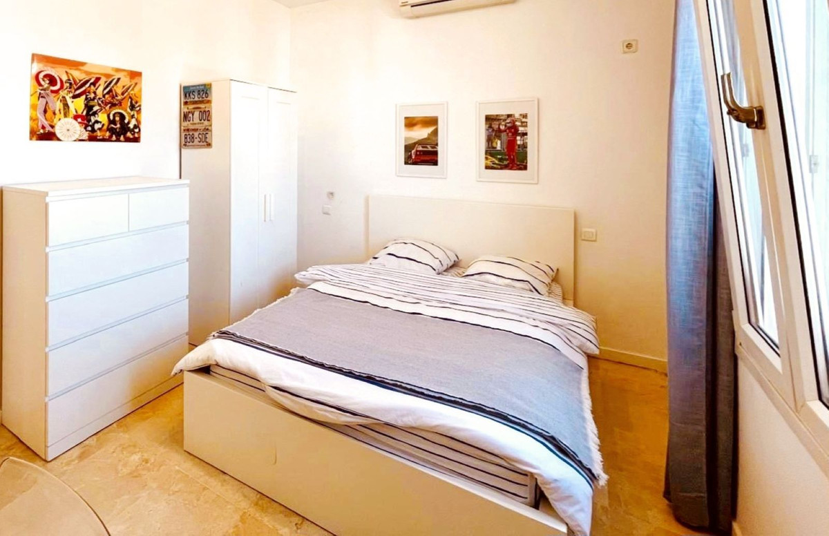 4 Bed Townhouse for sale in La Duquesa Costa Del Sol, Málaga, Spain