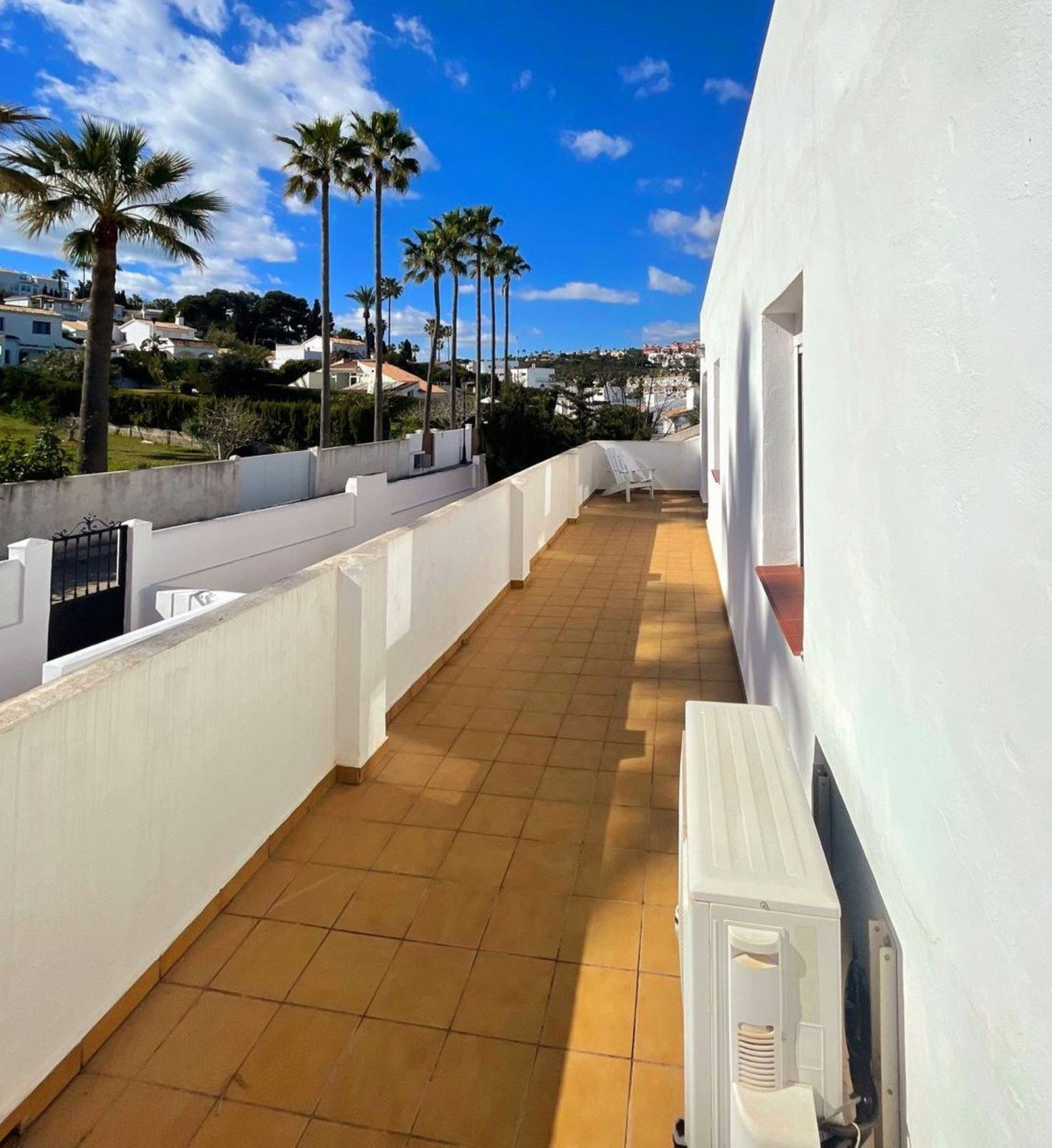 4 Bed Townhouse for sale in La Duquesa Costa Del Sol, Málaga, Spain