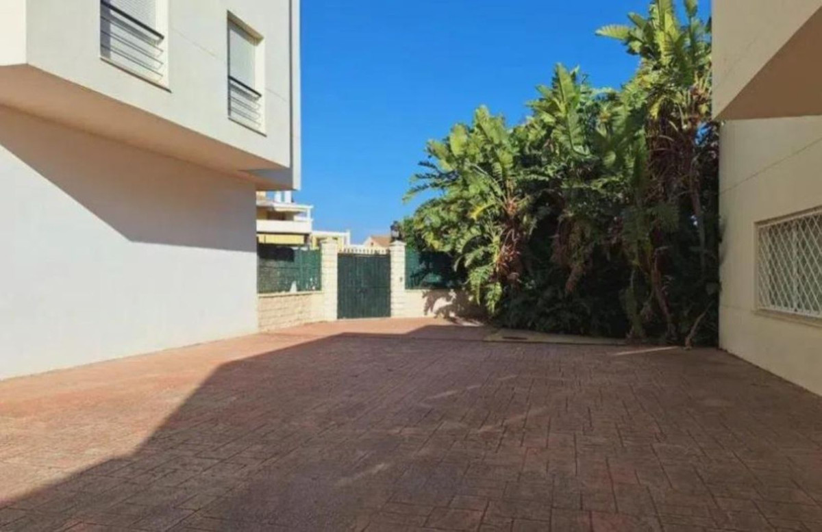 2 Bed Apartment for sale in Estepona Costa Del Sol, Málaga, Spain