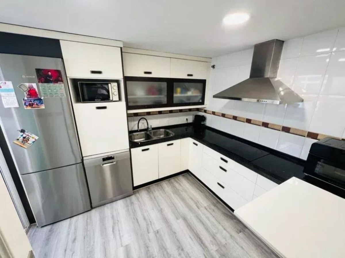 2 Bed Apartment for sale in Estepona Costa Del Sol, Málaga, Spain