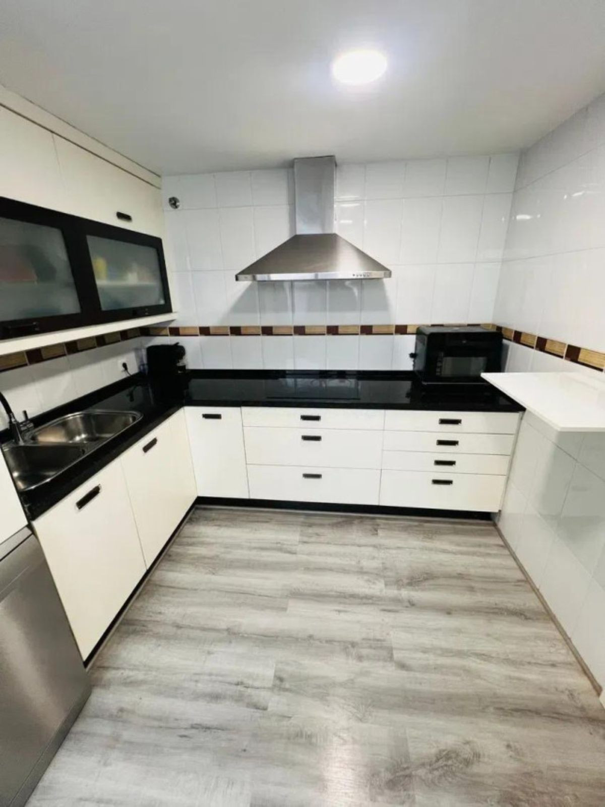 2 Bed Apartment for sale in Estepona Costa Del Sol, Málaga, Spain