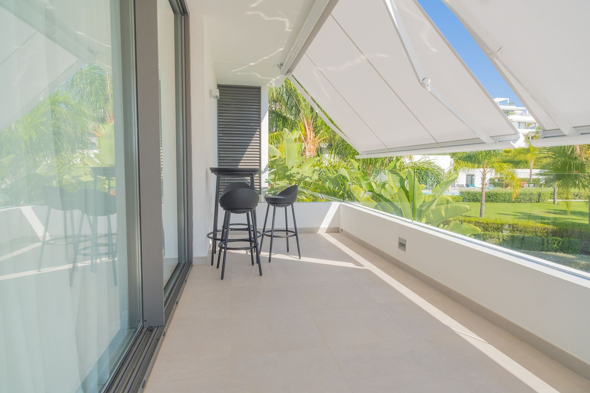 3 Bed Apartment for sale in Atalaya Costa Del Sol, Málaga, Spain