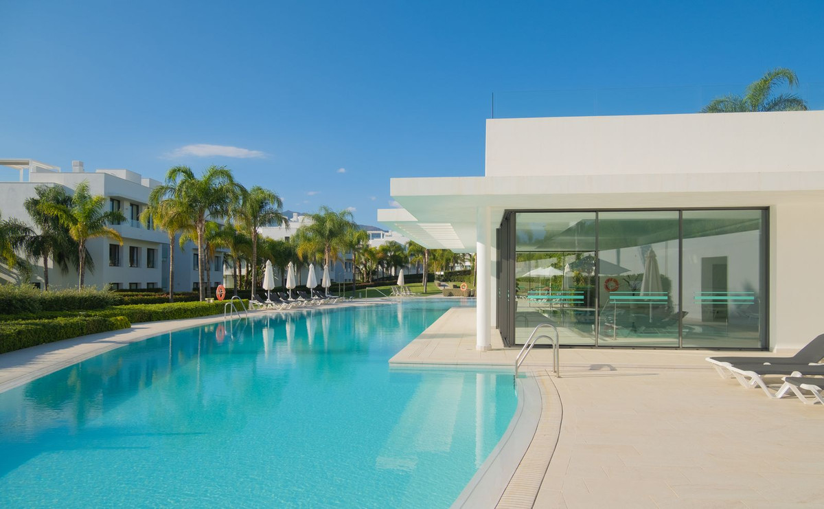 3 Bed Apartment for sale in Atalaya Costa Del Sol, Málaga, Spain
