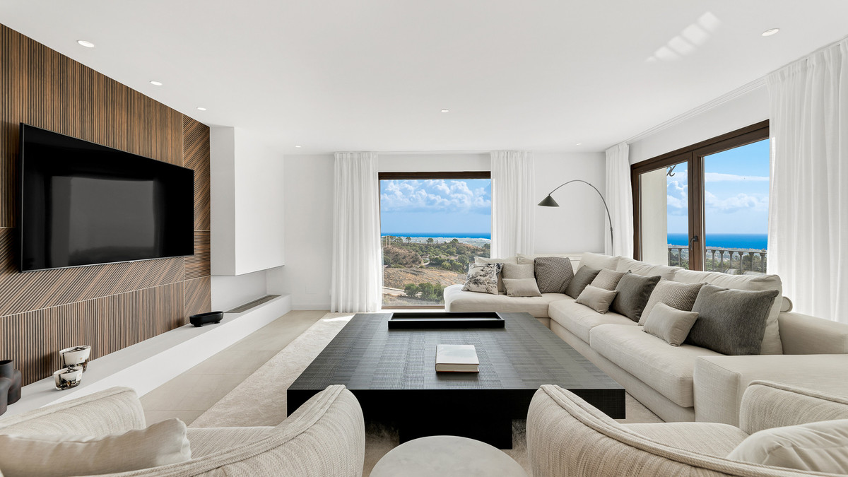 5 Bed Townhouse for sale in Estepona Costa Del Sol, Málaga, Spain