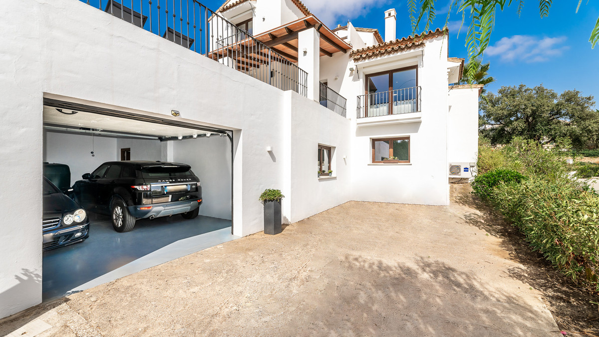 5 Bed Townhouse for sale in Estepona Costa Del Sol, Málaga, Spain