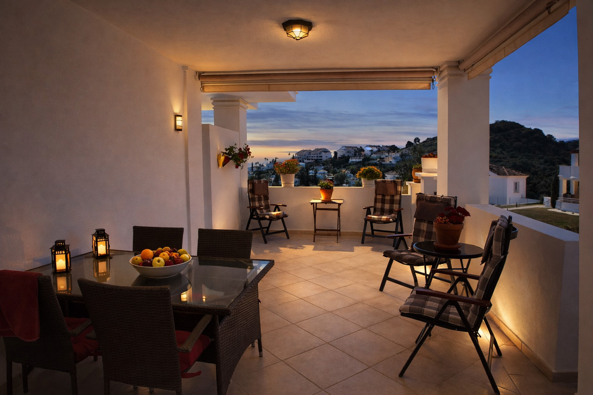Se vende Apartamento Planta Media de 2 dormitorios en Costa Del Sol, Málaga, España