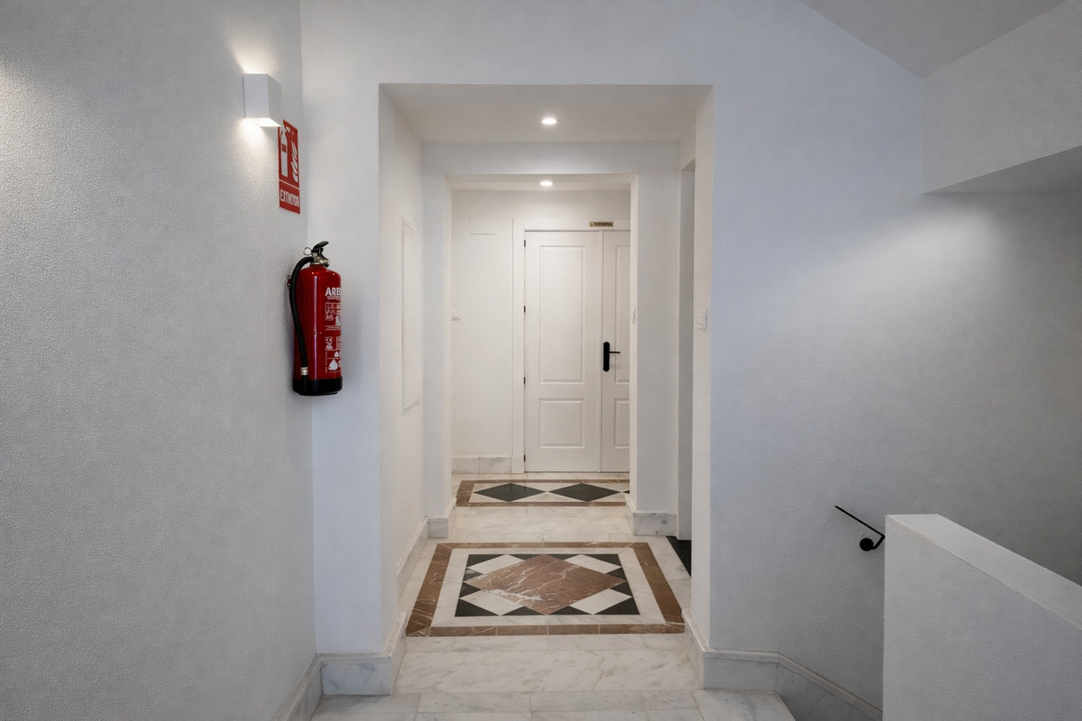 Se vende Apartamento Planta Media de 2 dormitorios en Costa Del Sol, Málaga, España