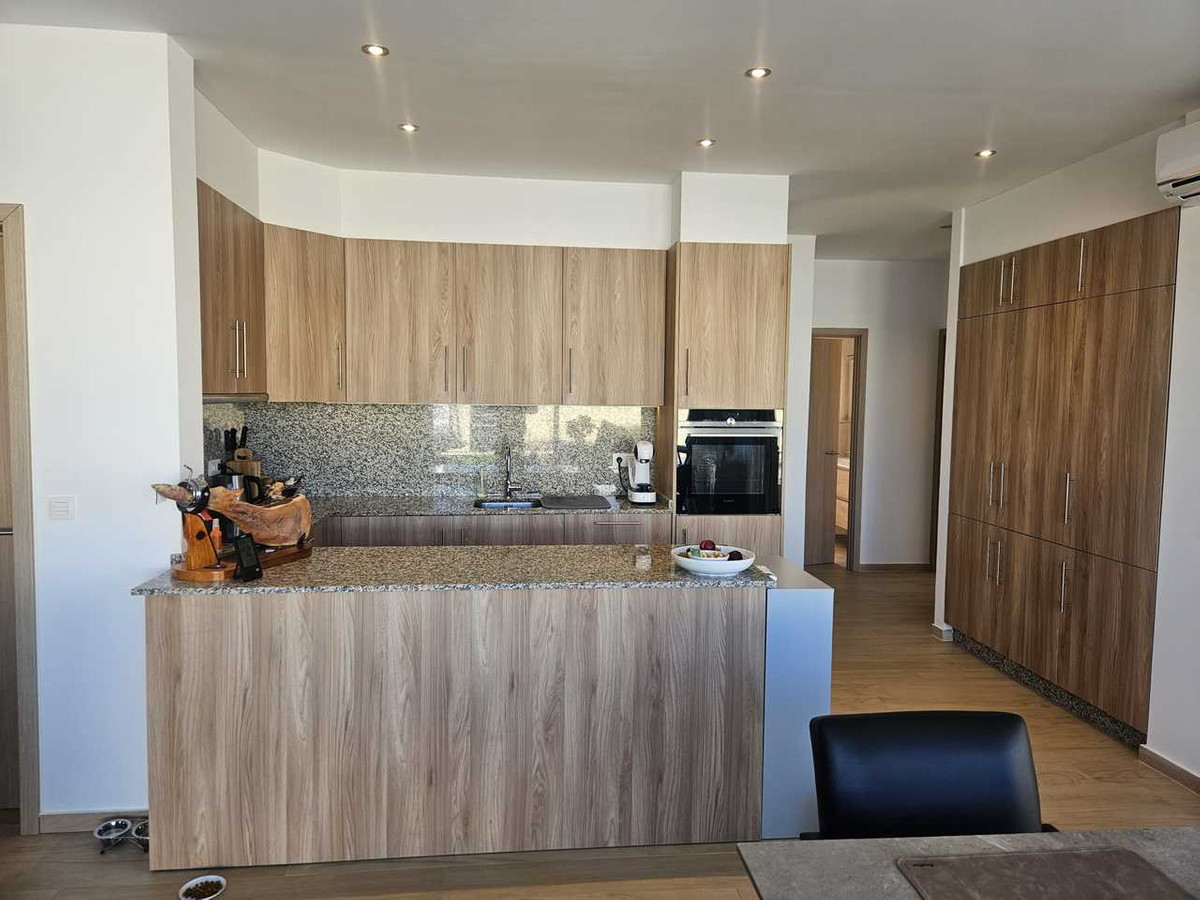 Se vende Villa - Chalet de 4 dormitorios en Costa Blanca, Alicante, España