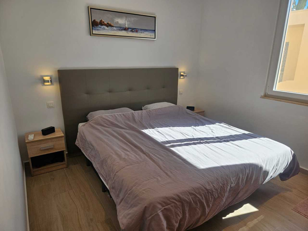 Se vende Villa - Chalet de 4 dormitorios en Costa Blanca, Alicante, España
