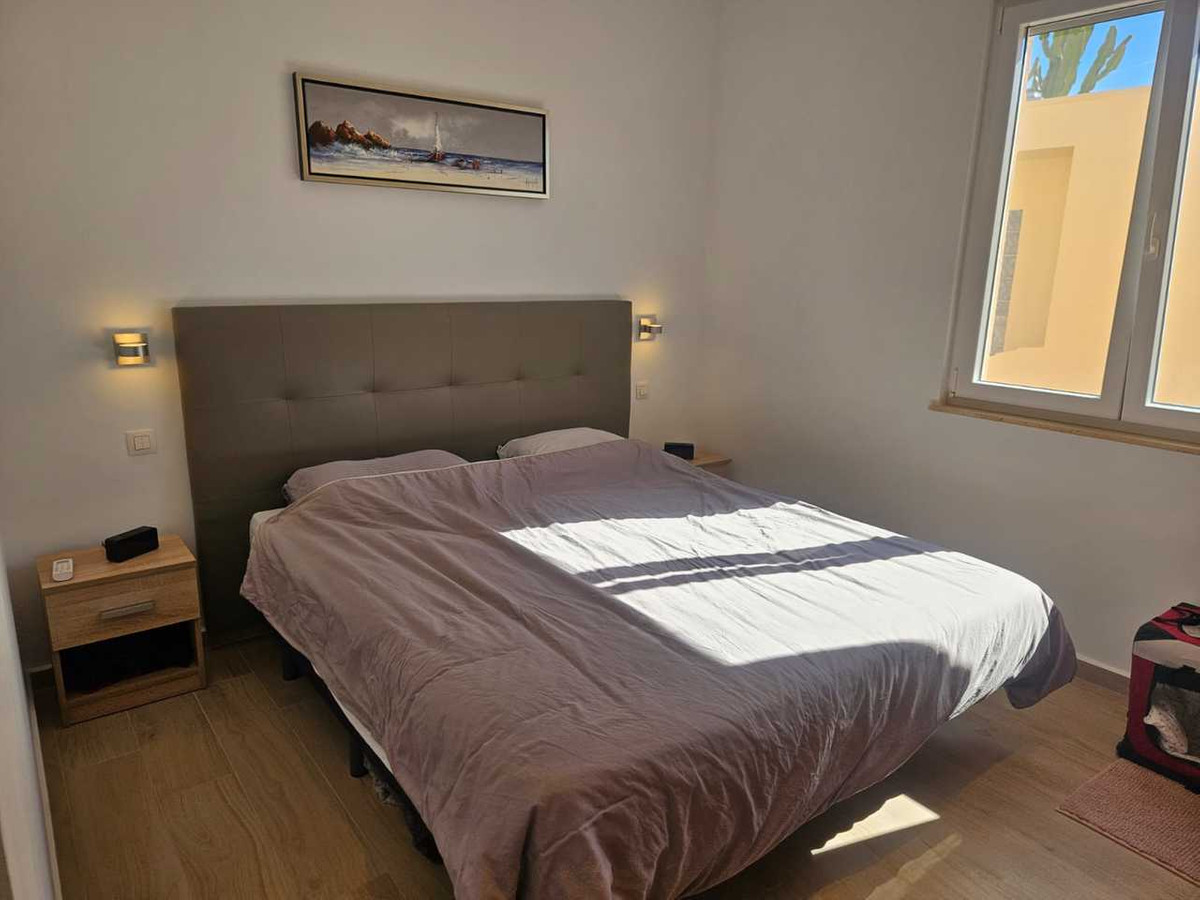 Se vende Villa - Chalet de 4 dormitorios en Costa Blanca, Alicante, España