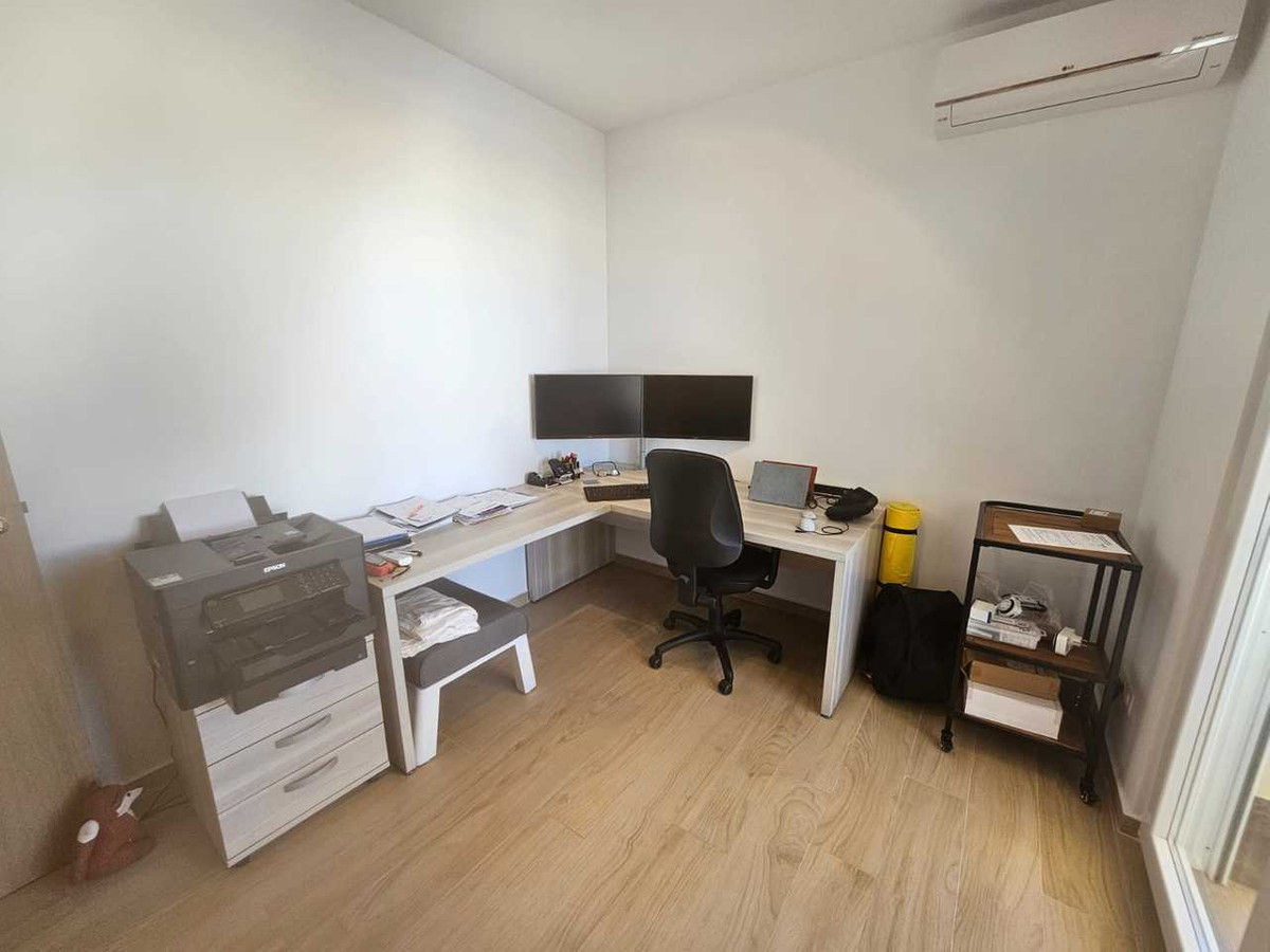 Se vende Villa - Chalet de 4 dormitorios en Costa Blanca, Alicante, España
