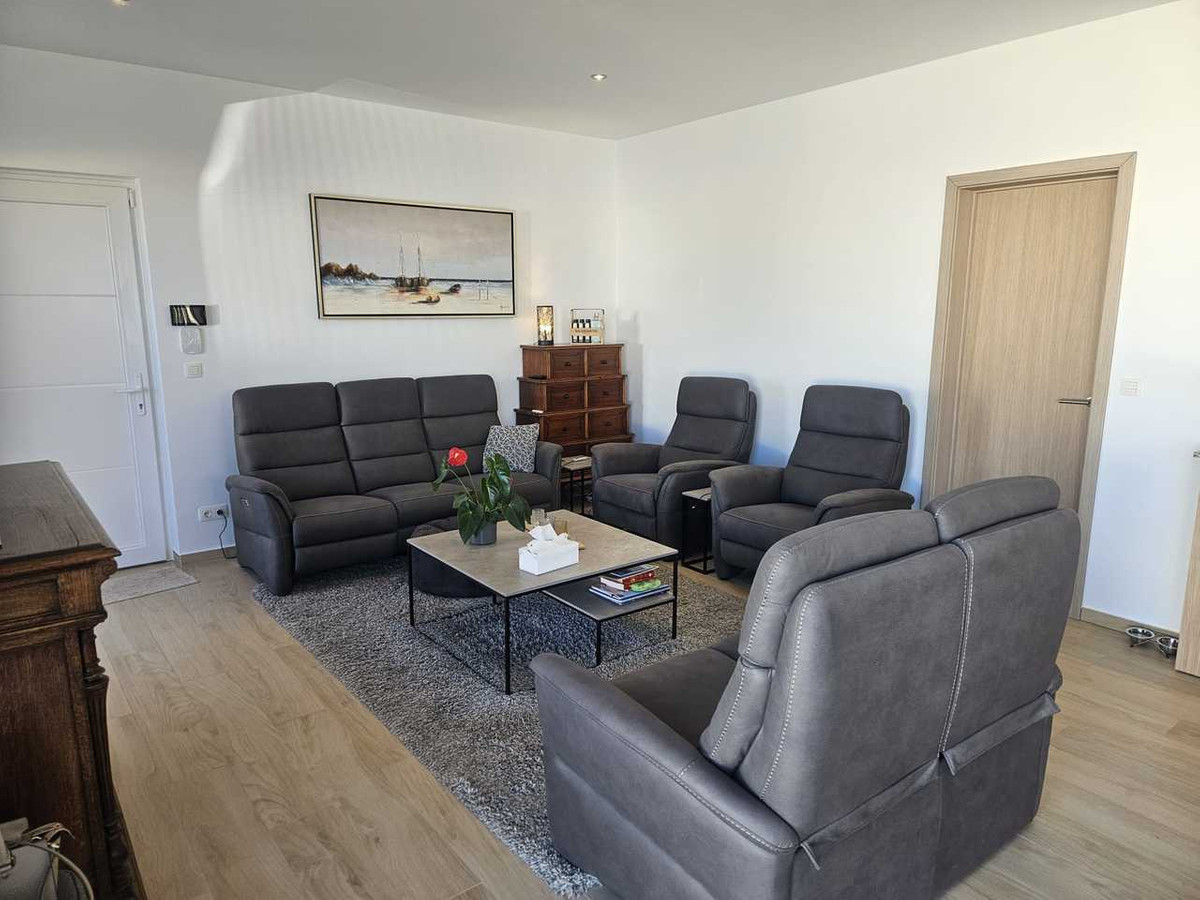 Se vende Villa - Chalet de 4 dormitorios en Costa Blanca, Alicante, España