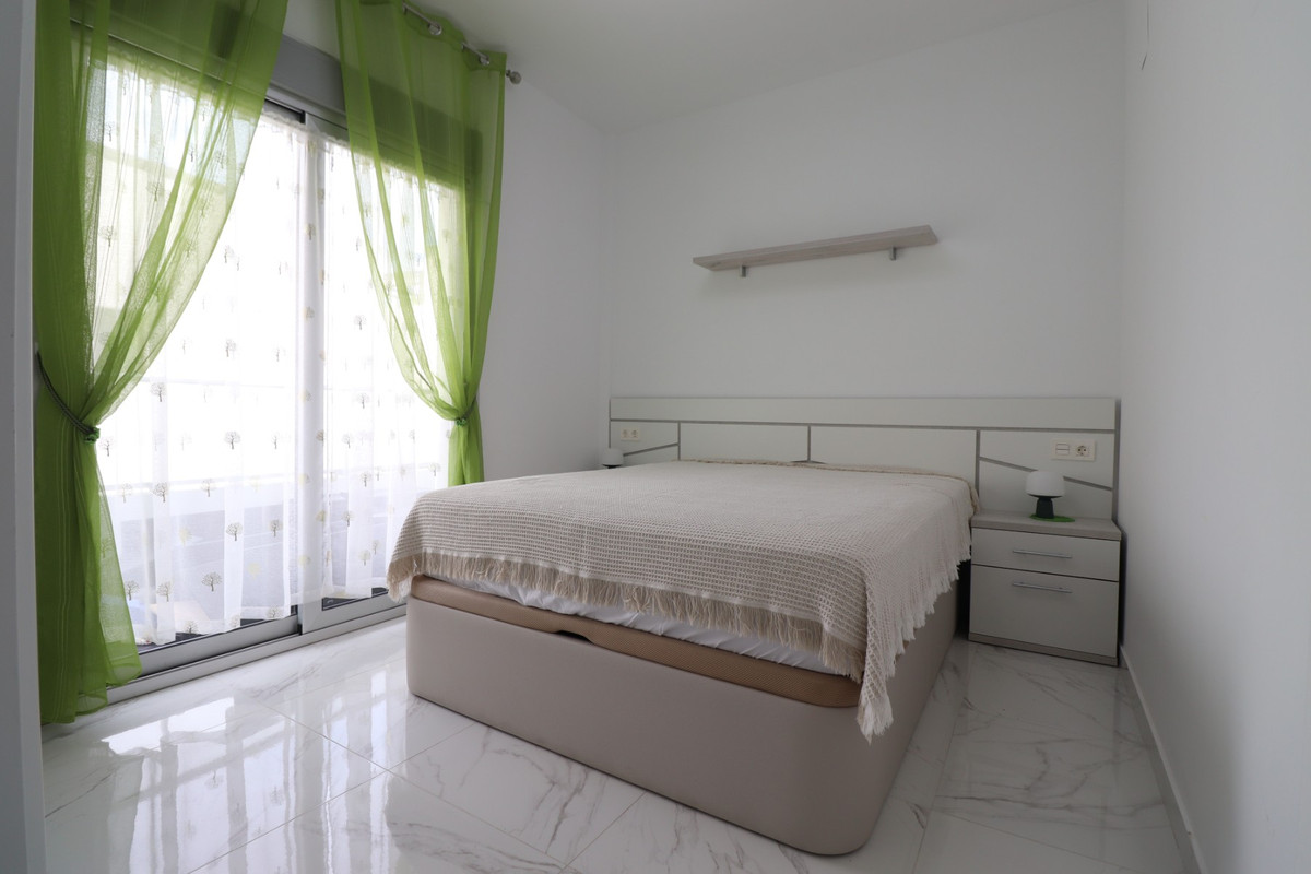 Se vende Apartamento Planta Baja de 3 dormitorios en Costa Blanca, Alicante, España