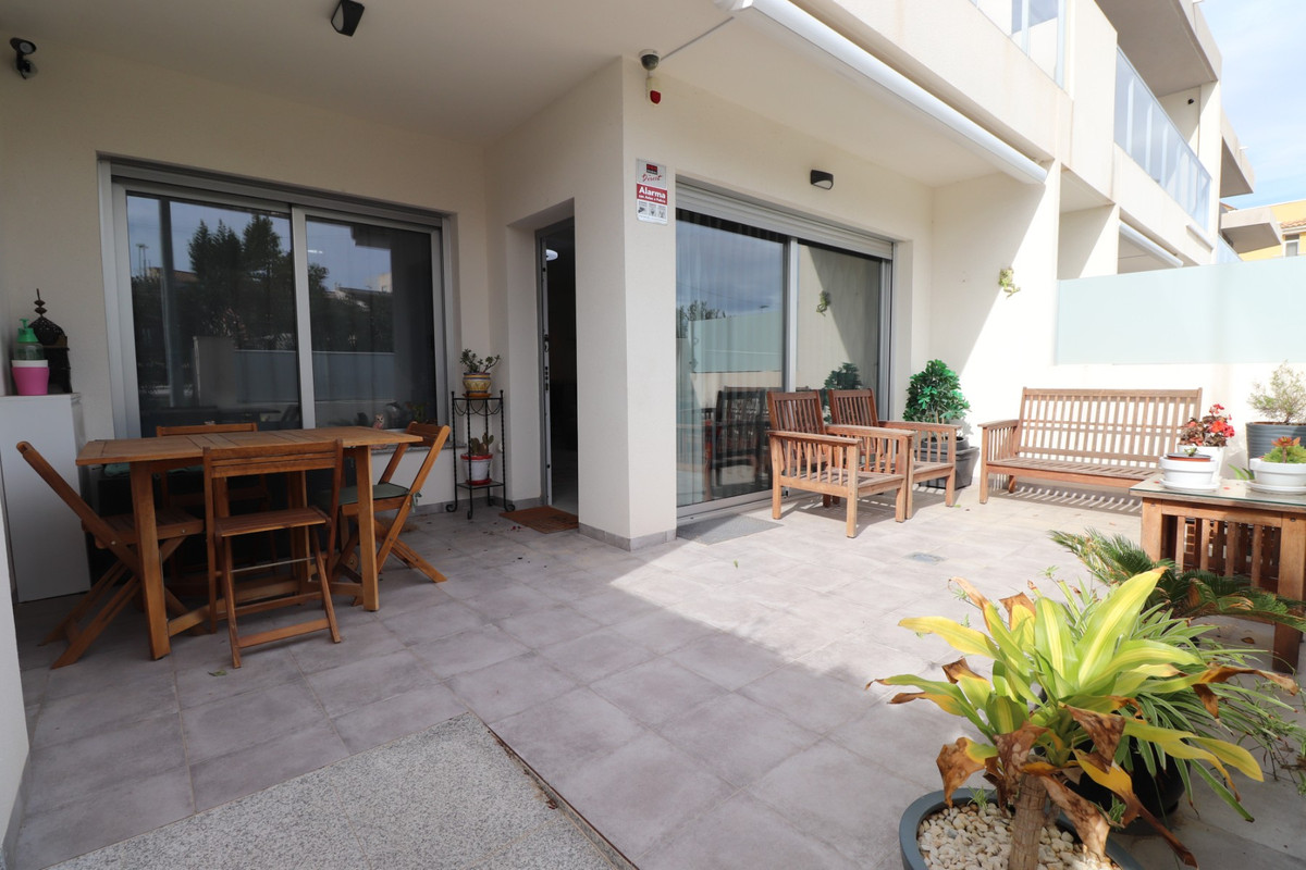 Se vende Apartamento Planta Baja de 3 dormitorios en Costa Blanca, Alicante, España