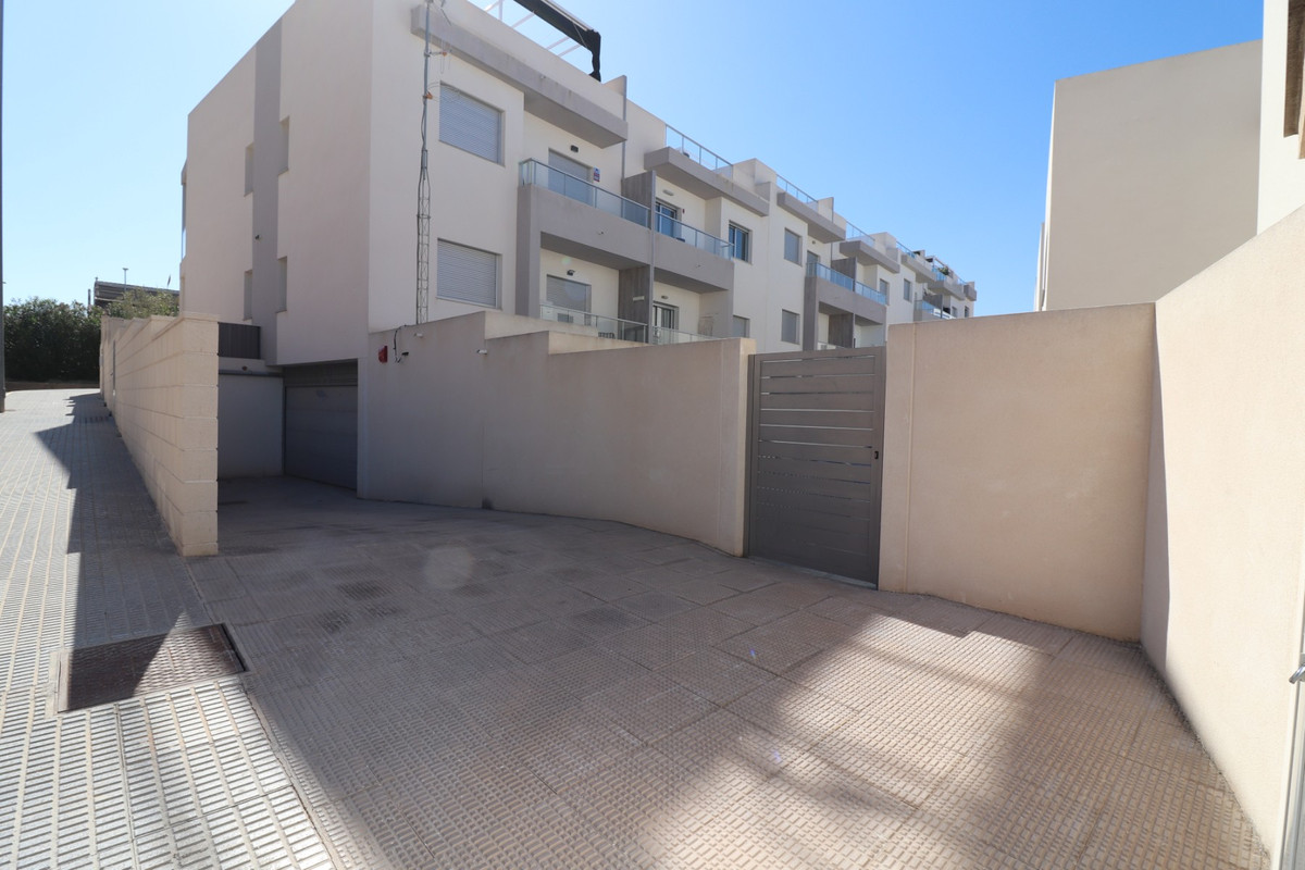 Se vende Apartamento Planta Baja de 3 dormitorios en Costa Blanca, Alicante, España
