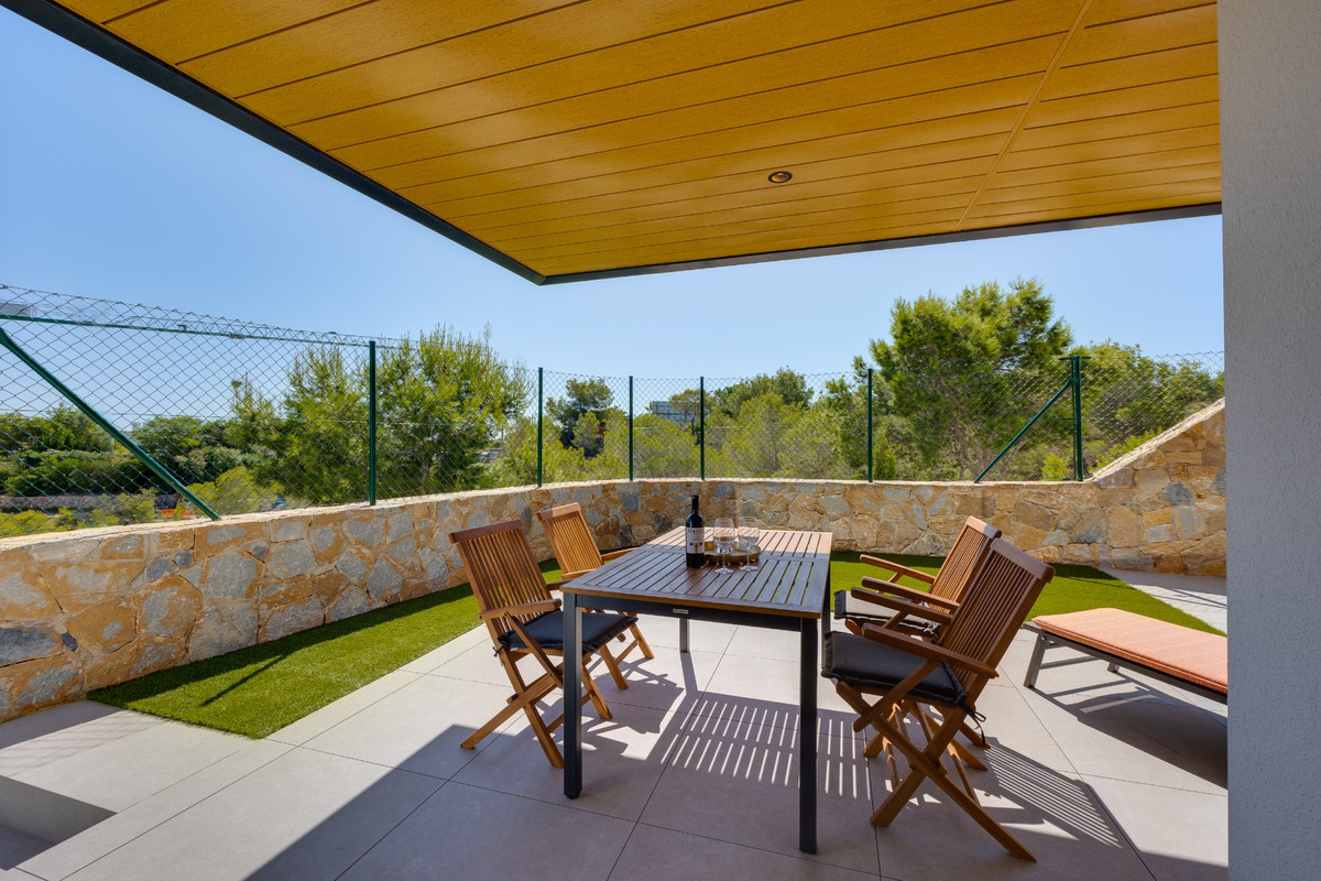 2 Bed Apartment for sale in Las Colinas Golf Costa Blanca, Alicante, Spain