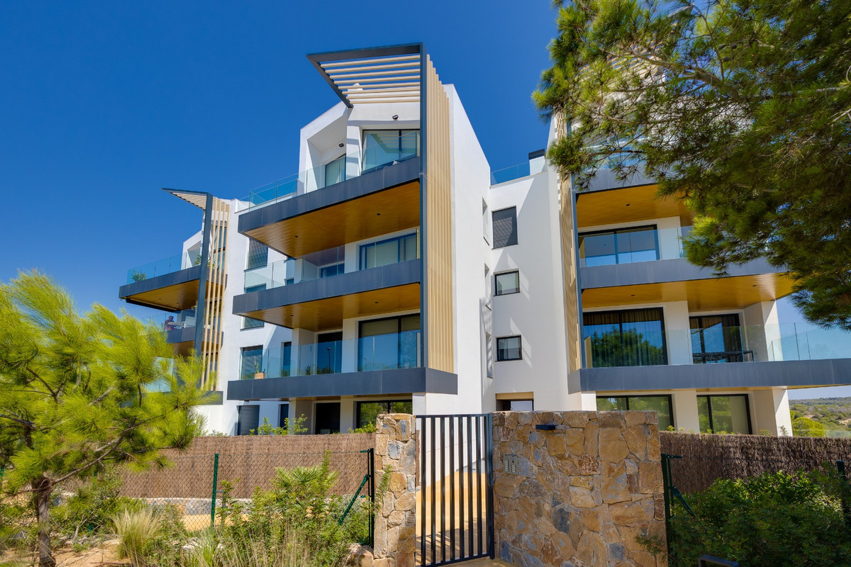 2 Bed Apartment for sale in Las Colinas Golf Costa Blanca, Alicante, Spain