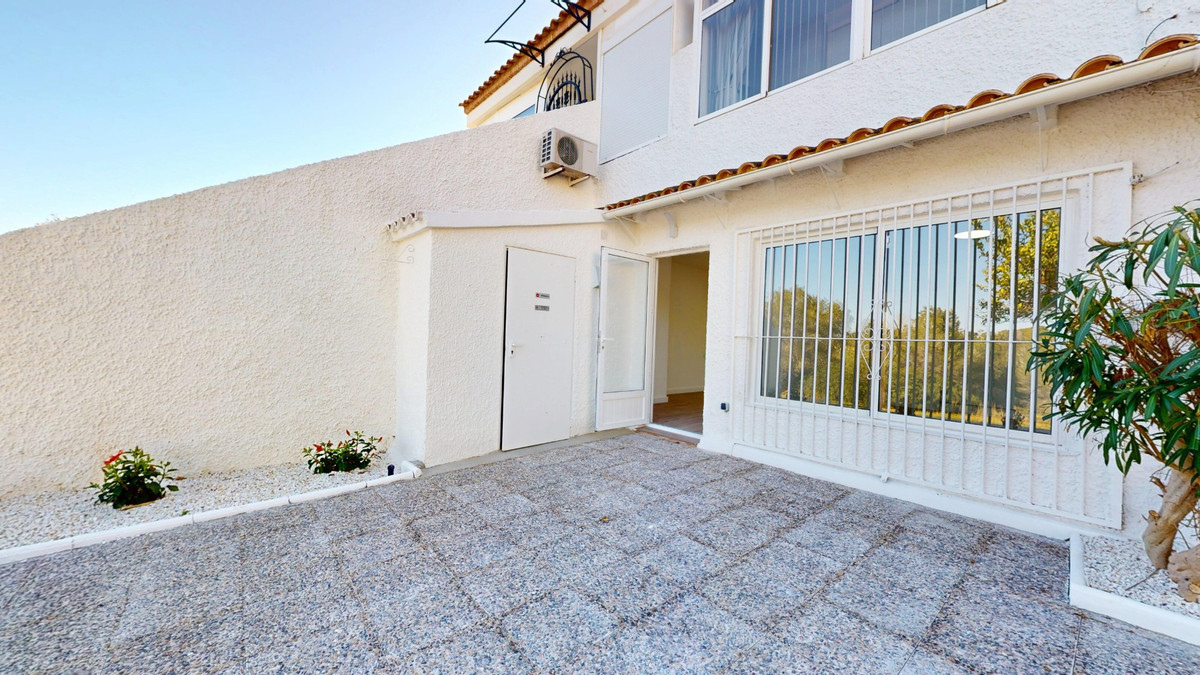 2 Bed Apartment for sale in Villamartin Costa Blanca, Alicante, Spain